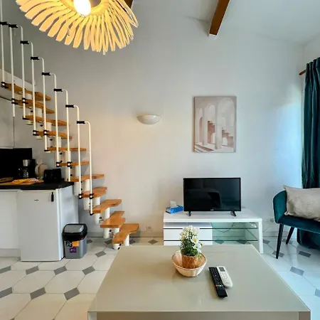 L'escapade Du Port Duplex With Terraces In *