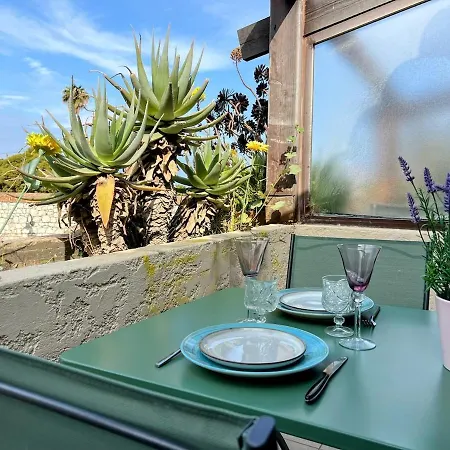 L'escapade Du Port Duplex With Terraces In Antibes